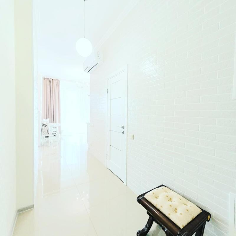 1 Room 60M2 Center Of Obolon Near River Side. With Terrace. 22 Floor Kiev Extérieur photo