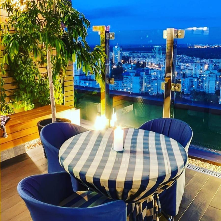 1 Room 60M2 Center Of Obolon Near River Side. With Terrace. 22 Floor Kiev Extérieur photo